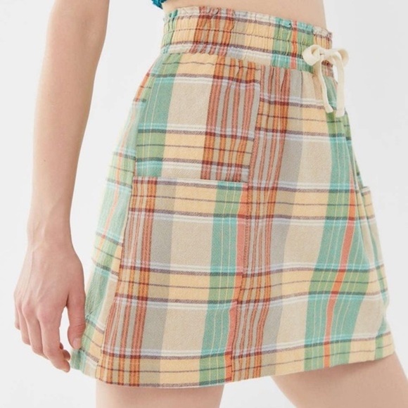 Urban Outfitters Plaid Skirt - Picture 1 of 4